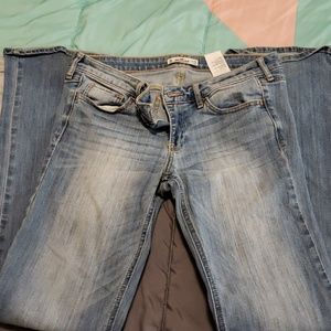 Hollister Jean's